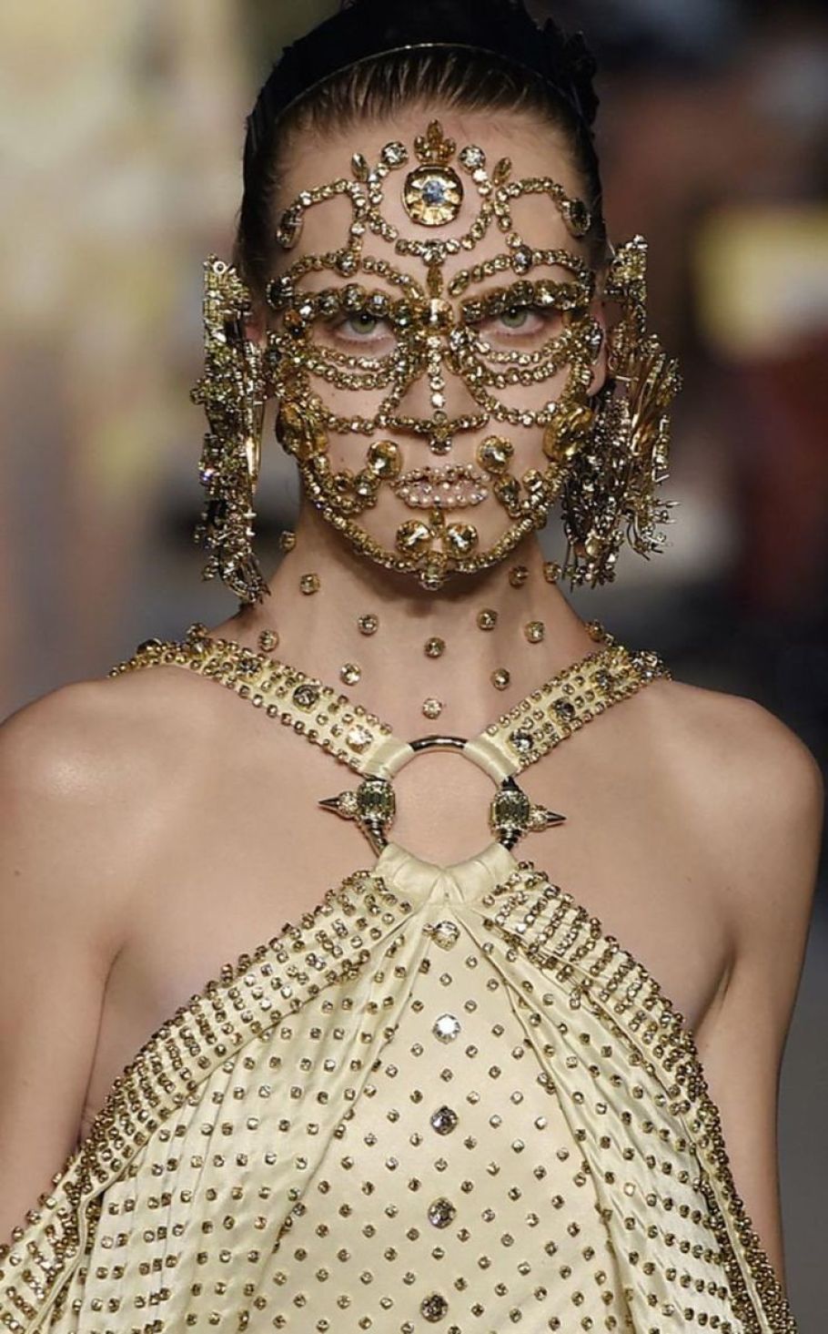 ABOU LAGRAA - COMMANDE DU SAARLÄNDISCHES STAATSTHEATER | DÉCEMBRE 2022