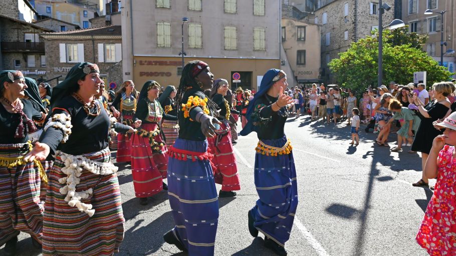 DÉFILÉ D'ANNONAY – BIENNALE DE LA DANSE DE LYON 2025