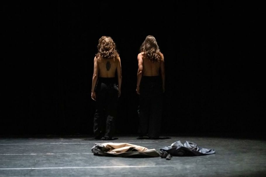 ANNA BEGHELLI & MAÉ NAYROLLES - CIE ANNAMAE | AVRIL 2026